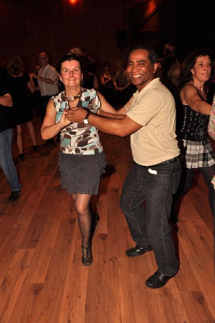 min 2011 12 04 station danse 181